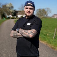 Afbeelding in Gallery-weergave laden, Scoundrels T-shirt - The Foundation