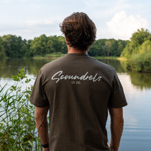 Afbeelding in Gallery-weergave laden, Scoundrels T-shirt - TASK ONE
