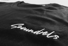 Afbeelding in Gallery-weergave laden, Scoundrels Basic T-shirt met geborduurd logo
